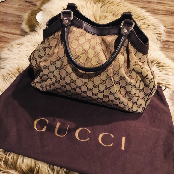 Gucci Handbags - Gucci Sukey Tote
